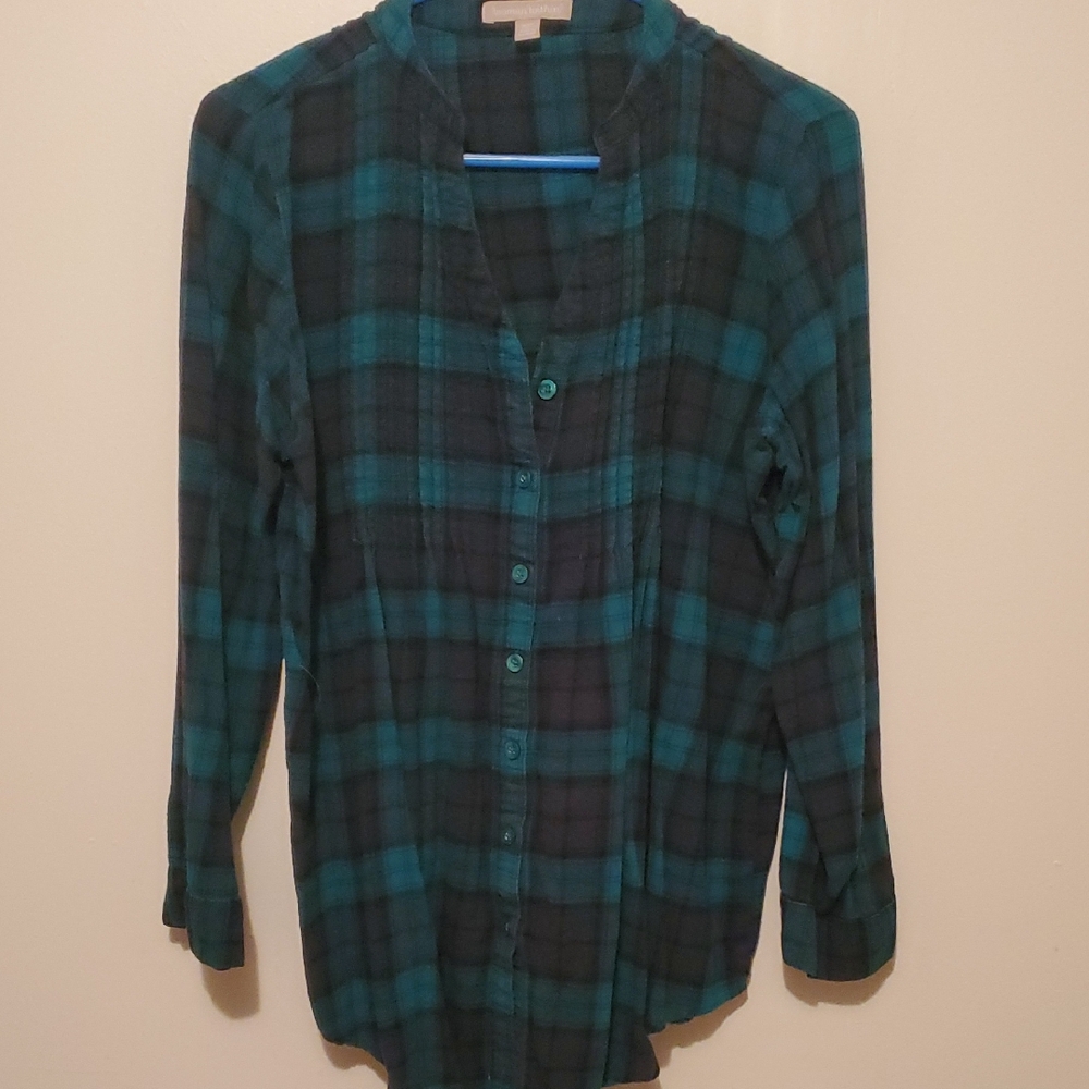 Plaid Button-Up Shirt in‎ Green and Black